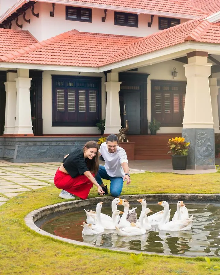 Wayanad Mace Mansion Hotell Kenichira Semesteranläggning (resort)