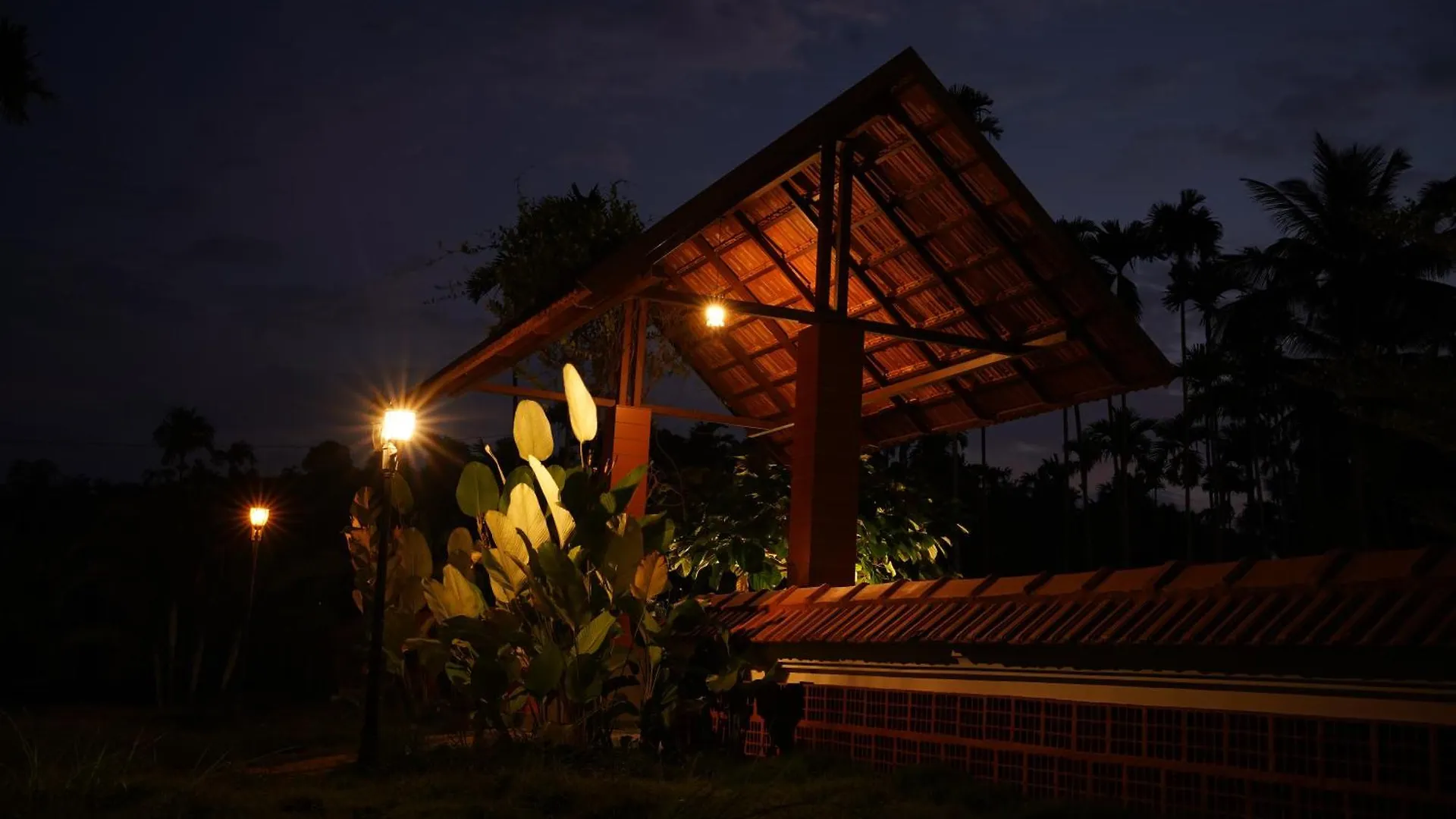 Wayanad Mace Mansion Hotell Kenichira Indien